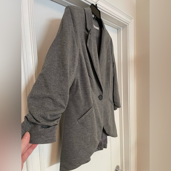 Gibson NWOT scrunch sleeve long blazer jacket size Large- grey. Single button - Picture 2 of 7
